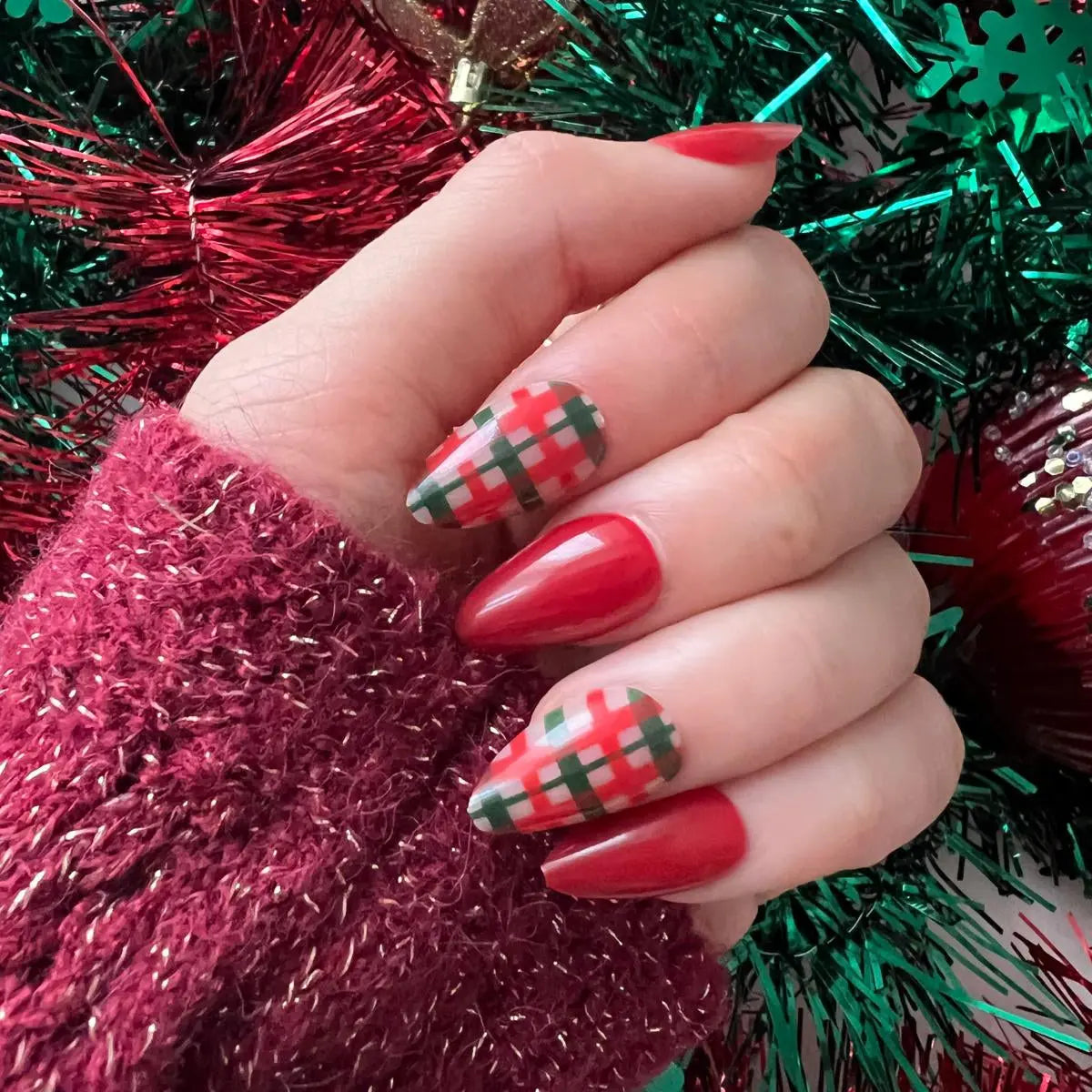 Winter Tartan - Press Ons en gel souple The Instant Nails