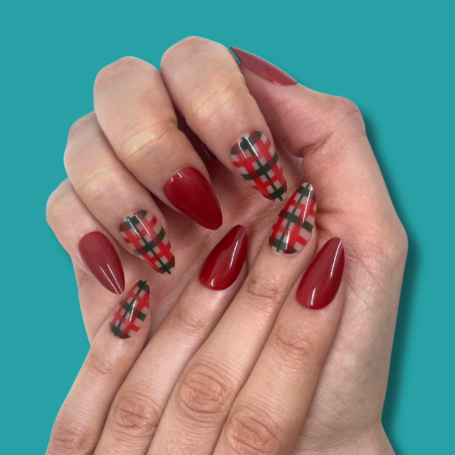 Winter Tartan Press-on Nails